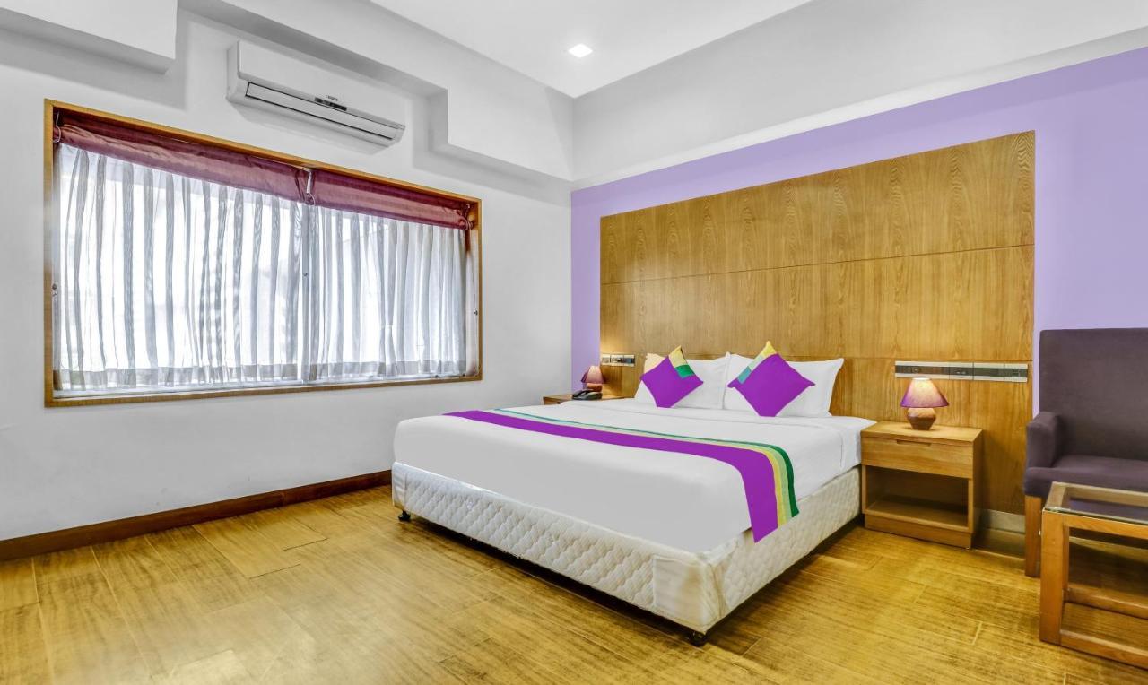 Medora Hotel Kozhikode Exterior foto
