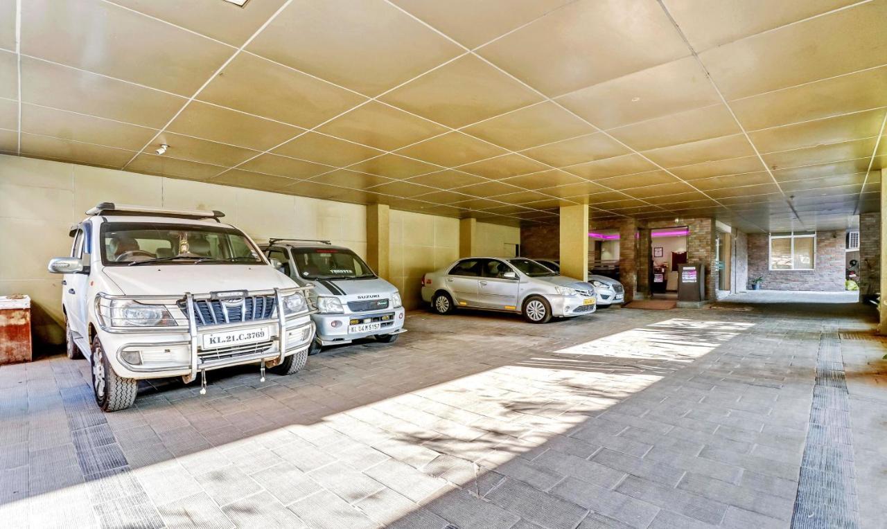 Medora Hotel Kozhikode Exterior foto